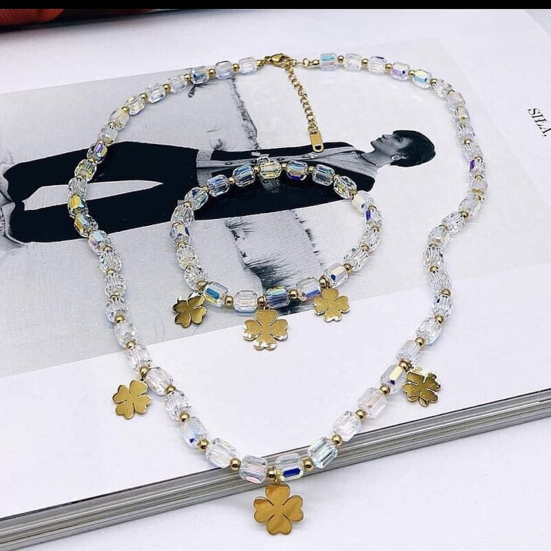 Śliczny naszyjnik z przywieszkami koniczynki STAL 316L