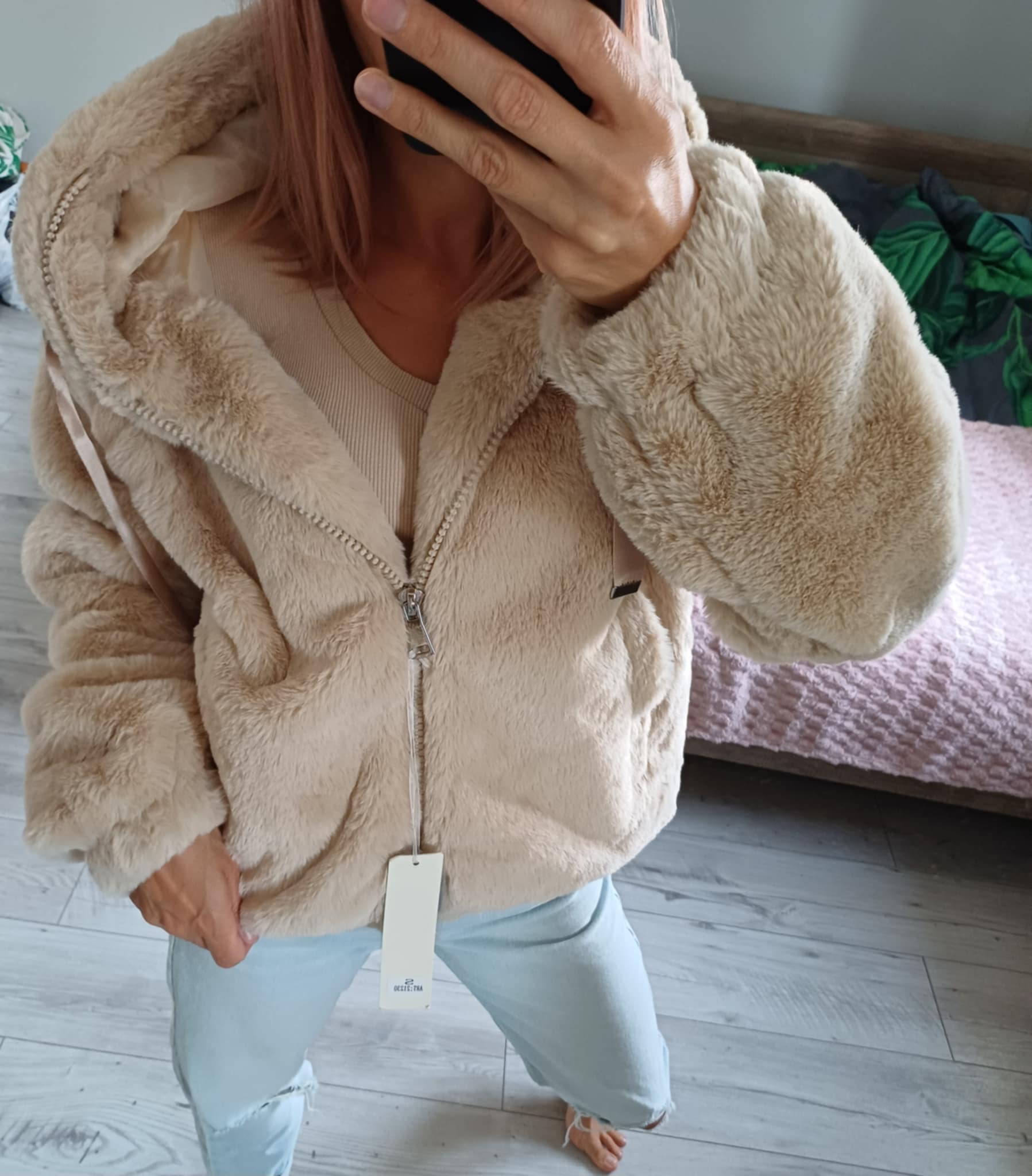 Futrzana krótka kurtka z kapturem - Image 7