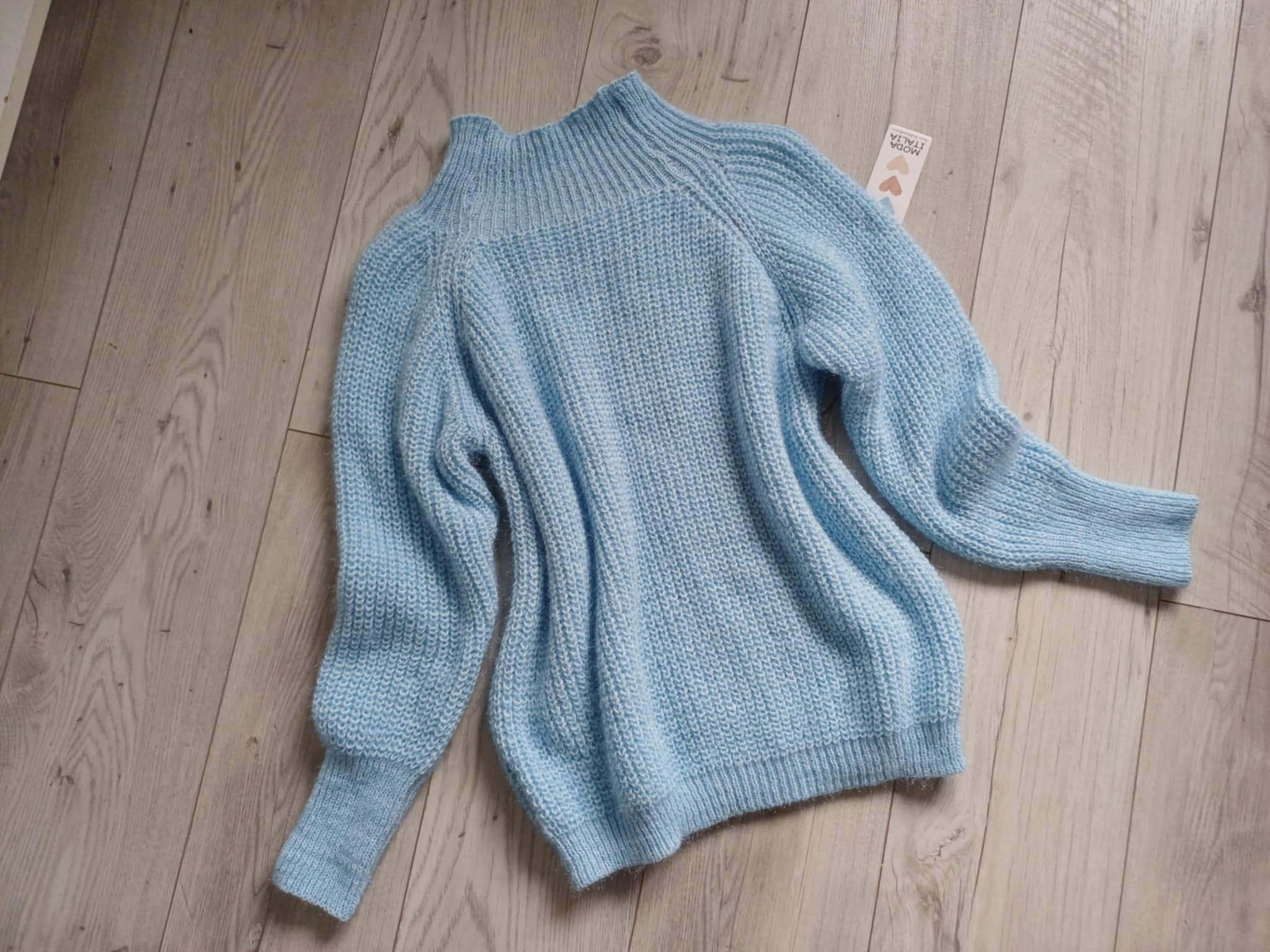 Milutkie ciepłe sweterki z błyszczącą nicią - Image 4