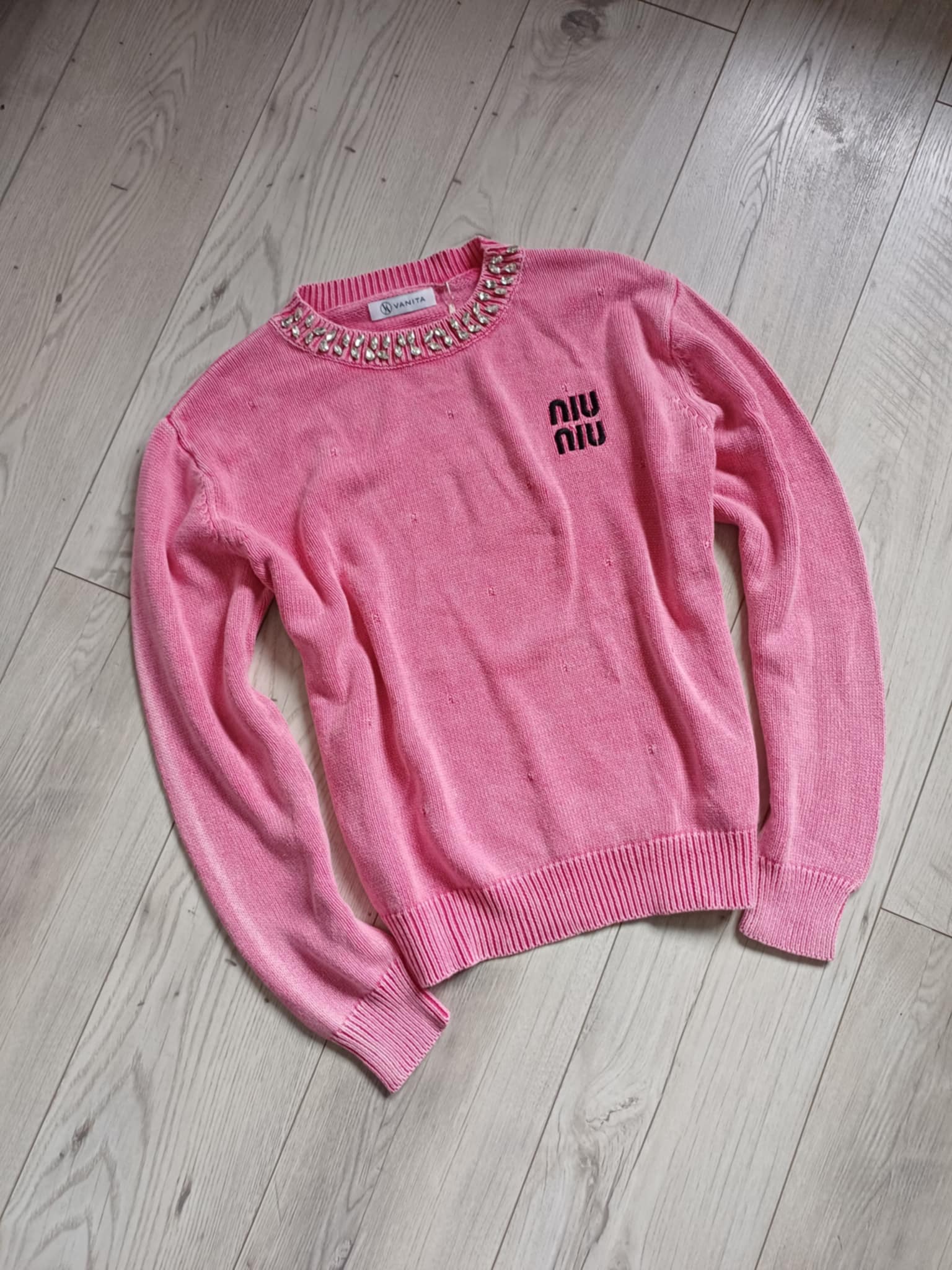 HIT!! Dekatyzowany sweterek z kamieniami - Image 3