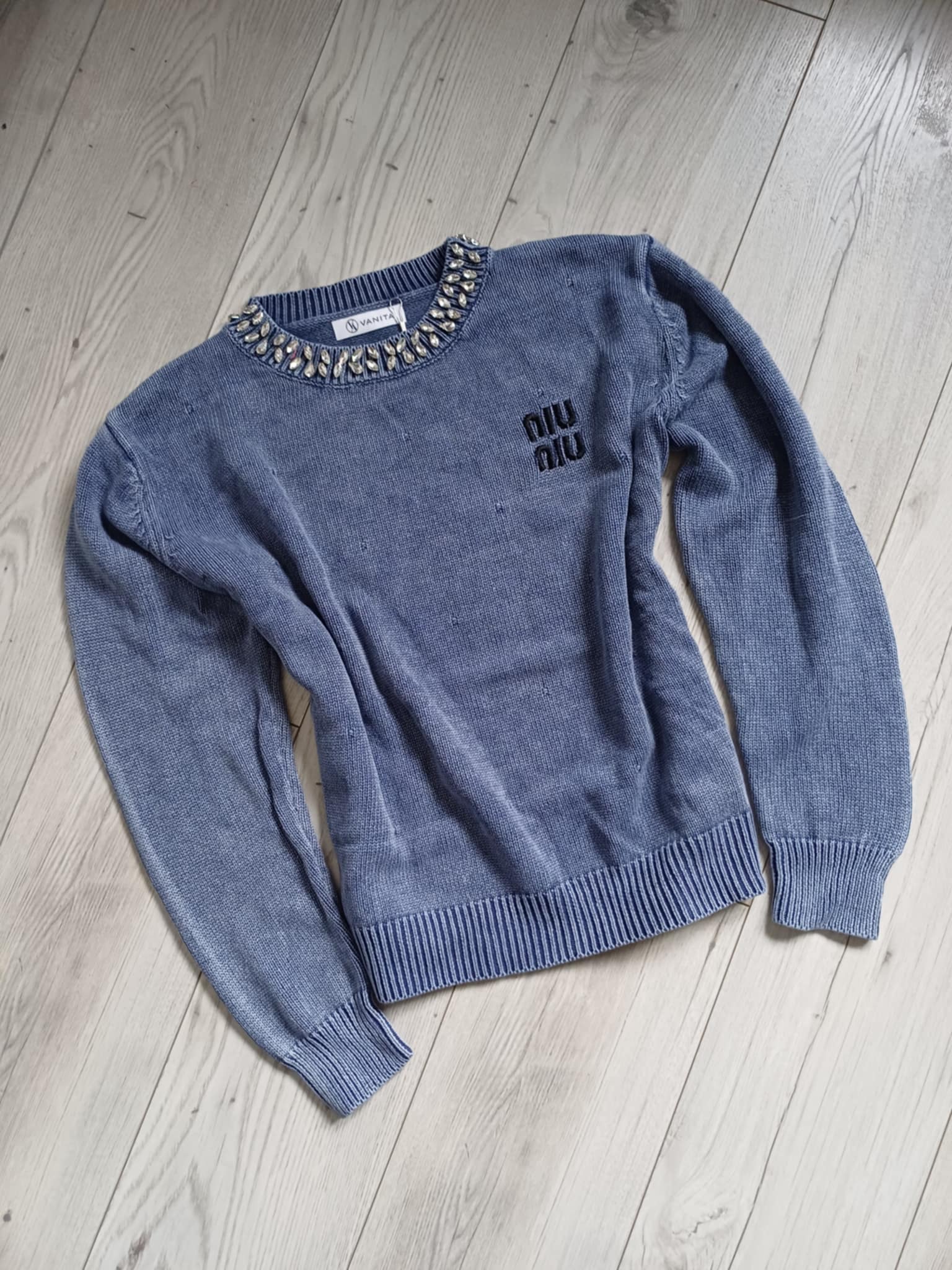 HIT!! Dekatyzowany sweterek z kamieniami - Image 2