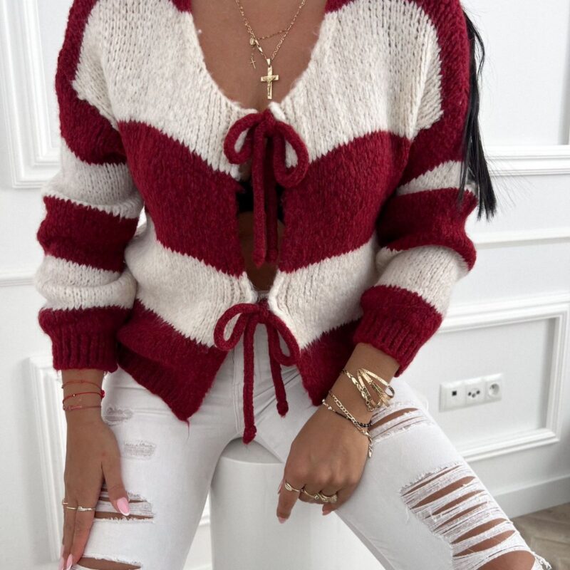 Akrylowy sweter w paski  z wiązaniem