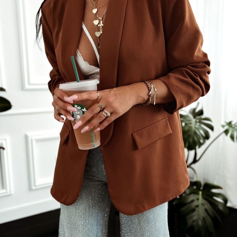 Stylowa marynarka bez zapięcia marszczony rękaw