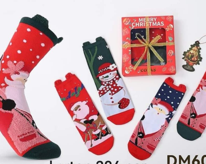 ZESTAW świątecznych skarpet damskich 4pak ROZMIAR  35-38