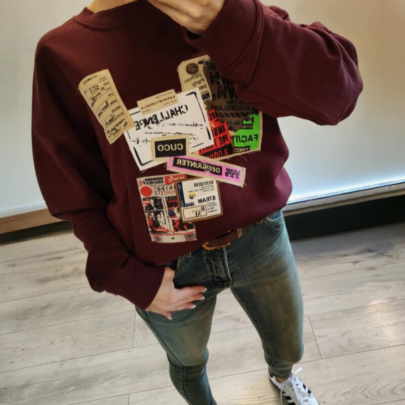 Stylowa bluza z naszywkami