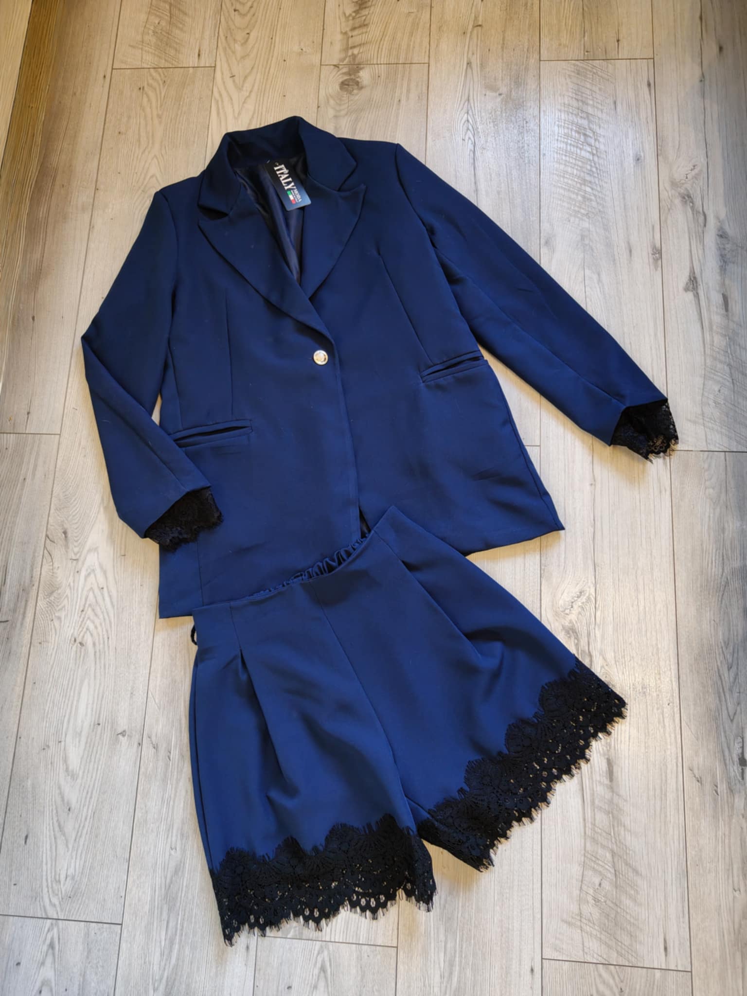 Komplet garniturowy Marynarka plus szorty_Koronka_ - Image 3