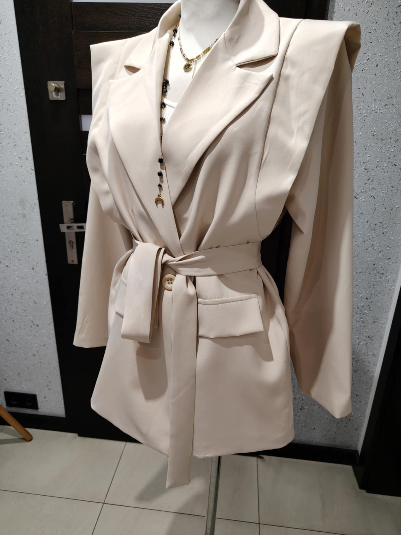 Marynarka Bolonia z paskiem_HIT_ - Image 4