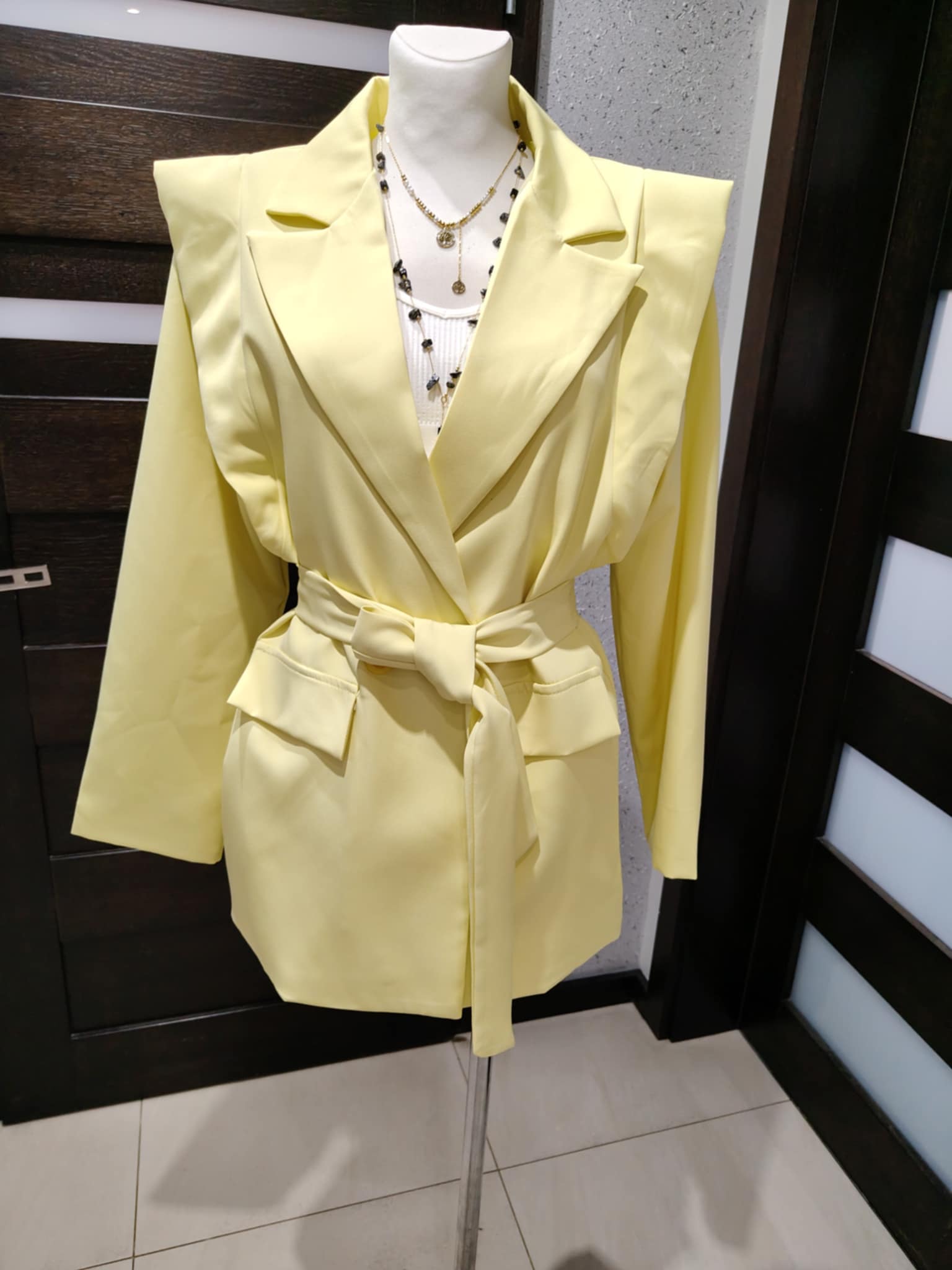 Marynarka Bolonia z paskiem_HIT_ - Image 8