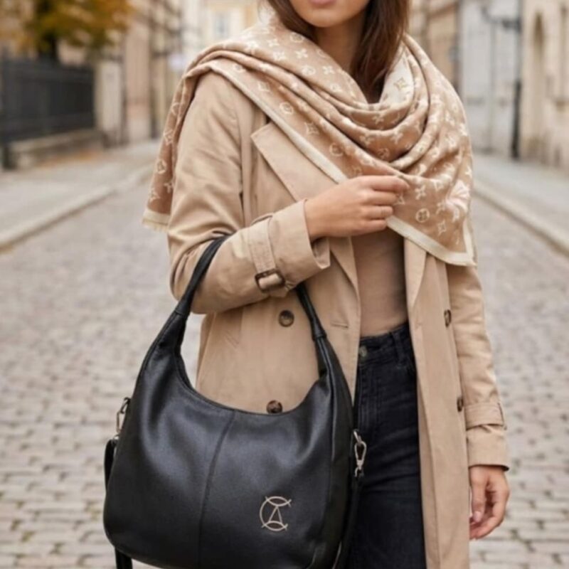 Czarna torba z miękkiej eko-skóry z paskiem