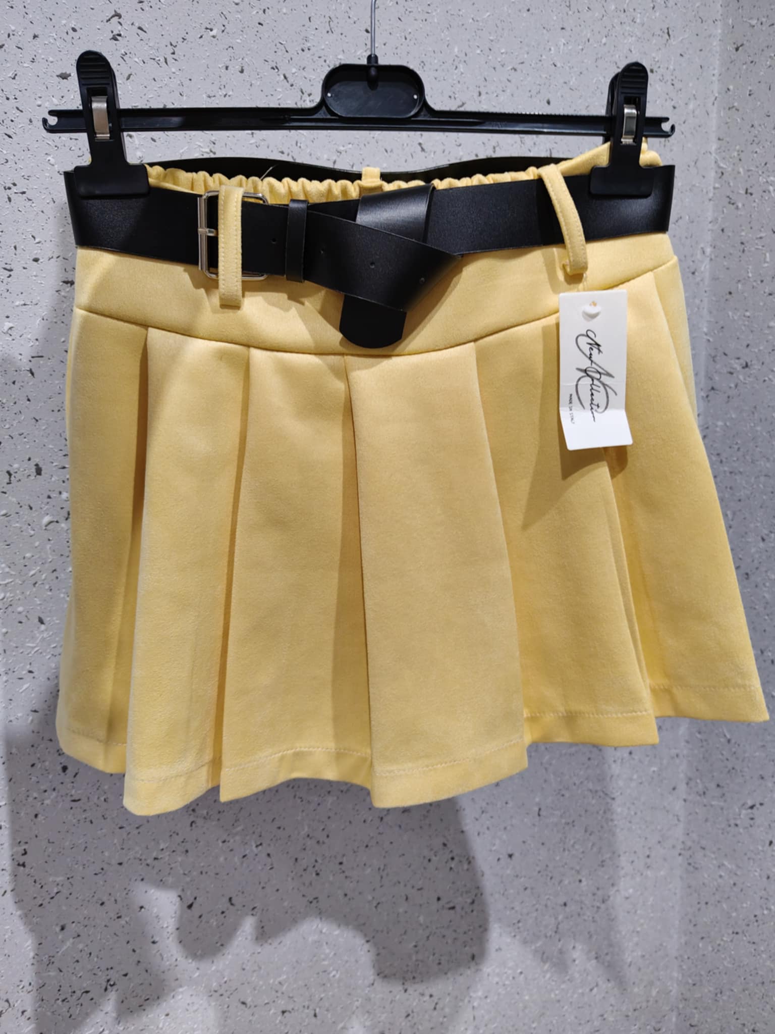 Plisowane spódnico-spodenki z paskiem z zamszu - Image 5