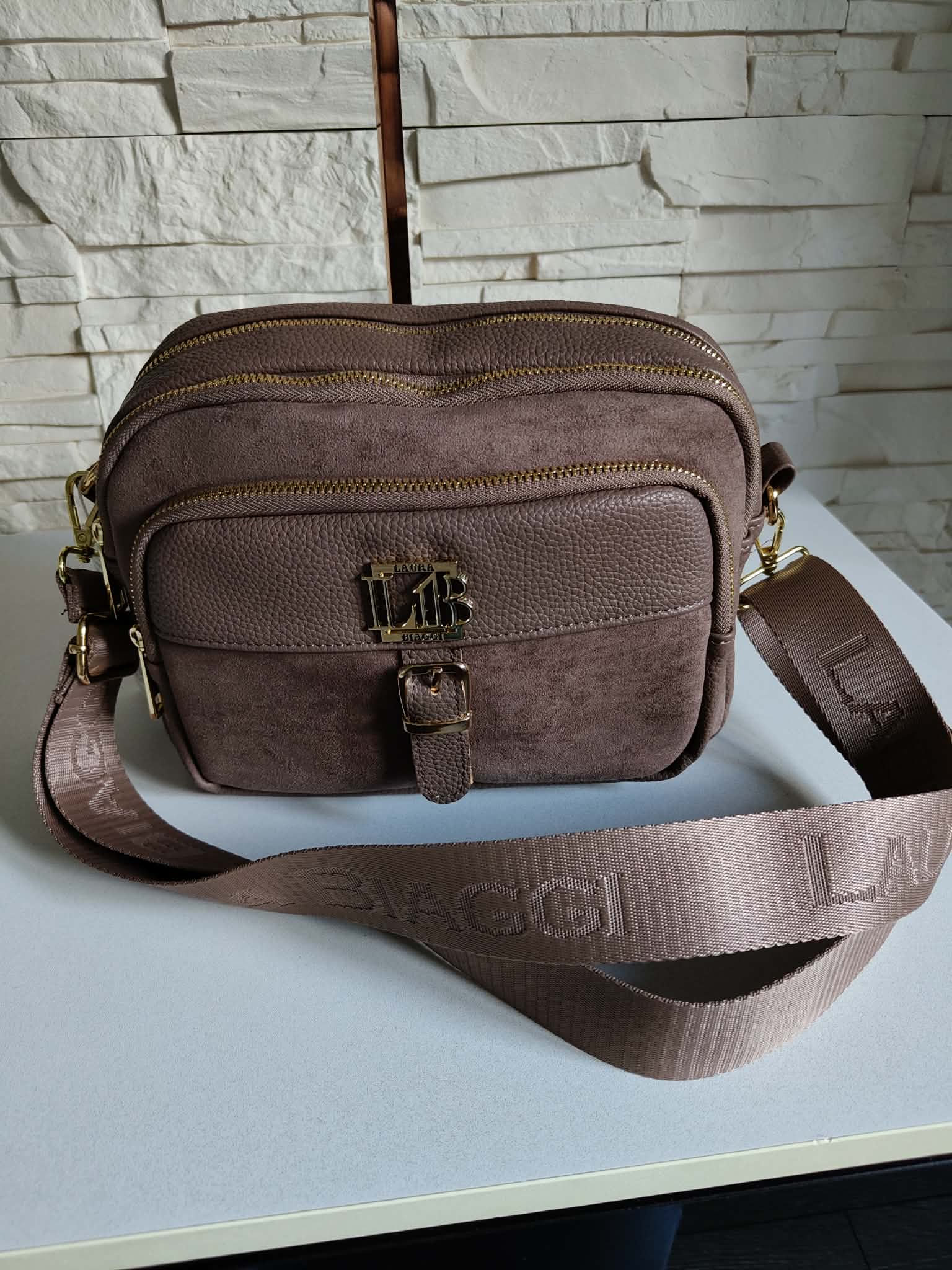 Torebka Listonoszka LAURA BIAGGI fango suede